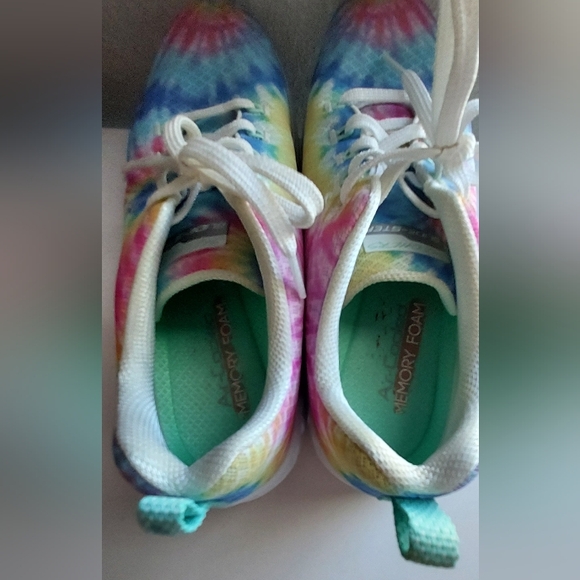 Skechers Glide Step Memory Foam Sneakers Comfort Shoe Tie Dye Rainbow 9.5 Air - Picture 8 of 10